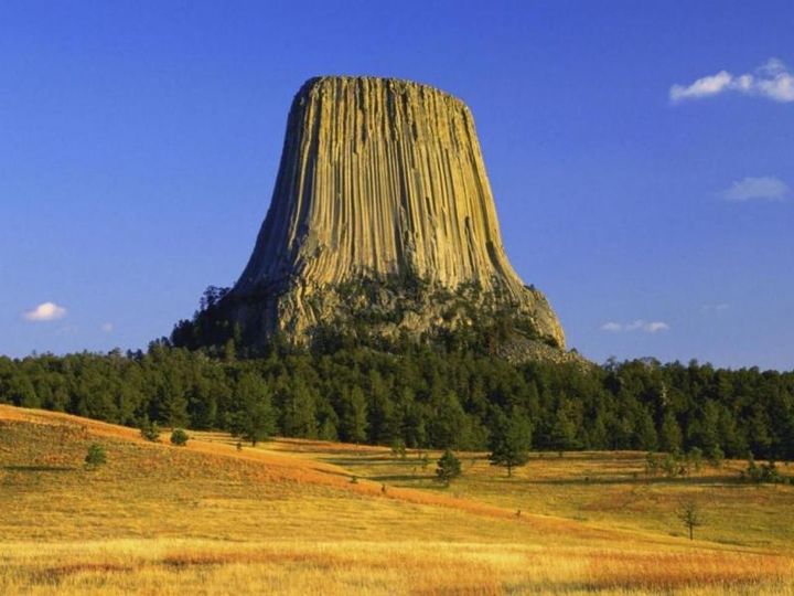 devils-tower-the-most-mysterious-rock-america-wovow.org-04