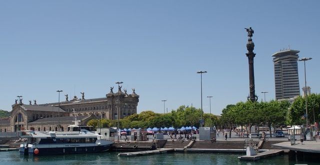 Where tasty and cheap eat in barcelona attractions