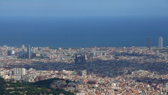 Where tasty and cheap eat in barcelona attractions