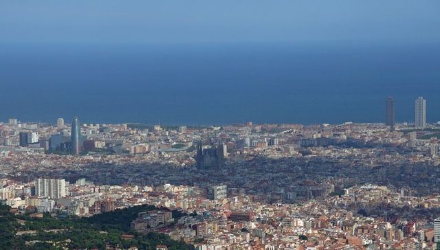 Where tasty and cheap eat in barcelona attractions