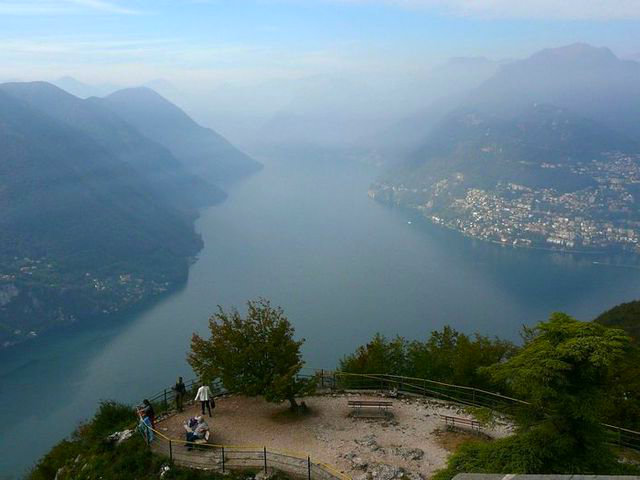 Switzerland - inspired by the beauty of waterfalls and sees the mini-Italy