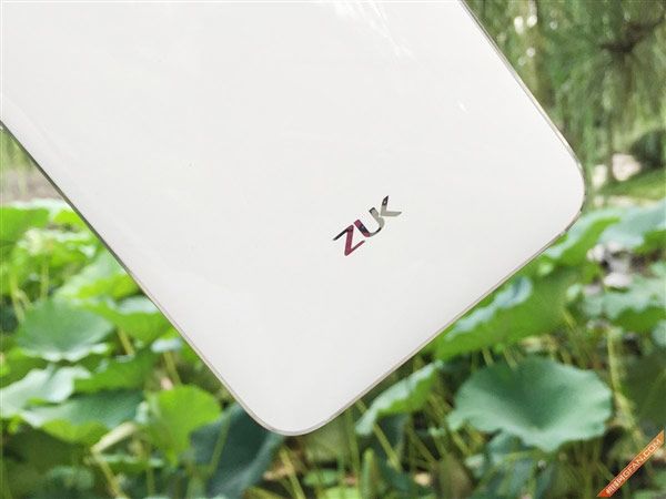 Review Zuk Z1. Almost a copy of the iPhone 6