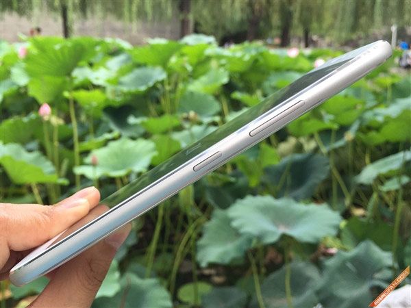 Review Zuk Z1. Almost a copy of the iPhone 6