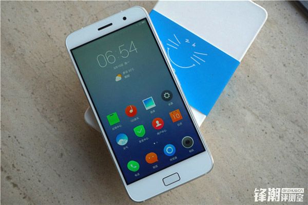 ZUK Z1: announcement of the smartphone with U-Touch button and Snapdragon 801 chipset