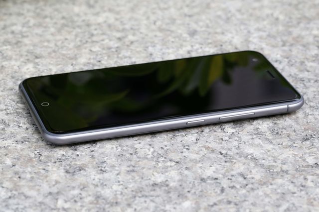Ulefone Paris - almost iPhone 6S, but at a price $ 129.99