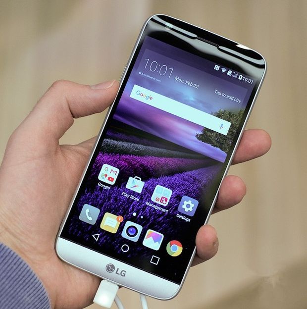 Review LG G5: modular construction, dual camera and new volume buttons