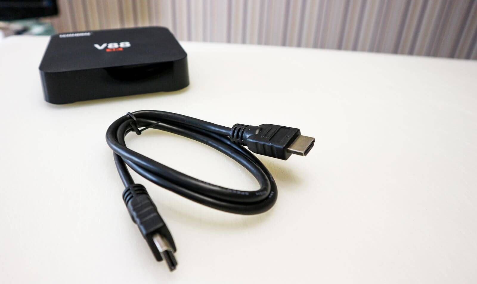 Review SCISHION V88: very cheap TV box with Android 5.1
