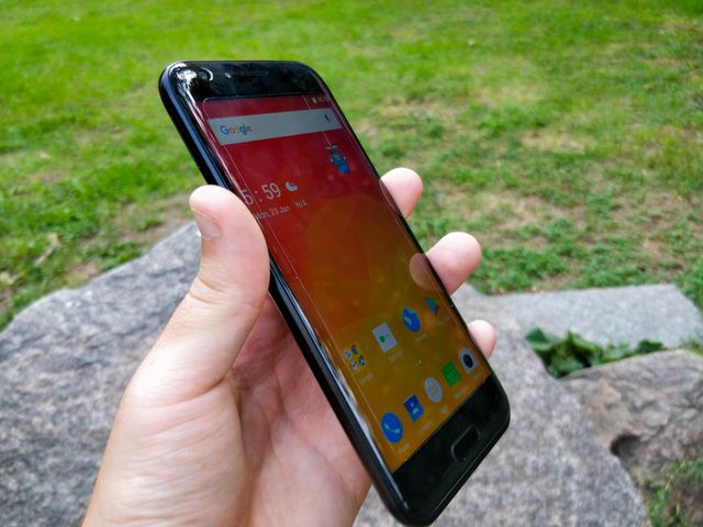 Review Doogee BL5000: Budget Price, Flagship Features