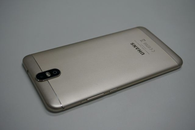 Review Uhans Max 2 back panel