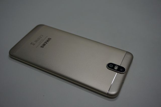 Review Uhans Max 2 rear panel