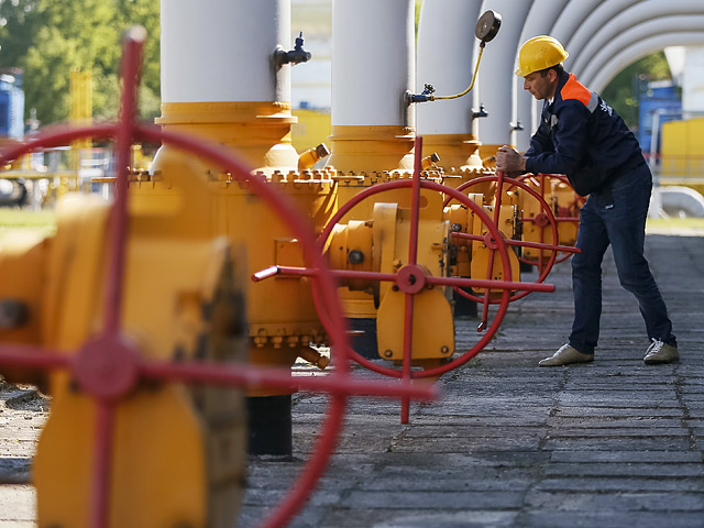 Gas for Russia - a political weapon, and termination of deliveries to Ukraine - "pugnacity" and "blackmail", decided in the West