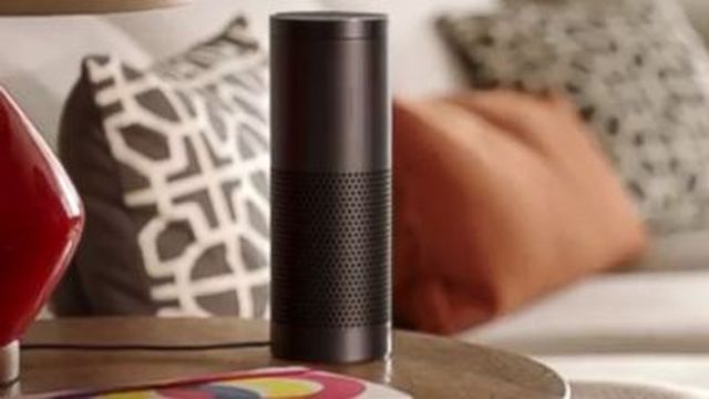 Amazon presented a "smart" music column Amazon Echo