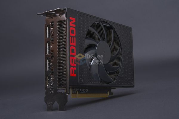 AMD Radeon R9 Nano: detailed photo
