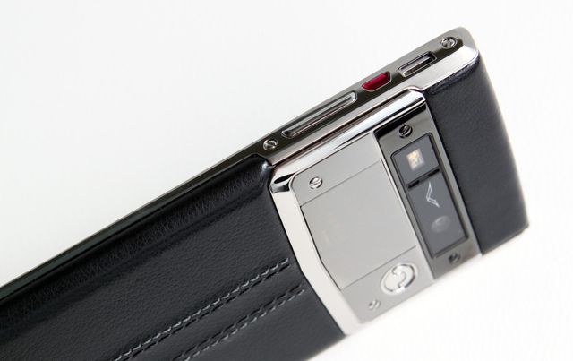 Review Vertu Signature Touch. Expensive and very powerful smartphone