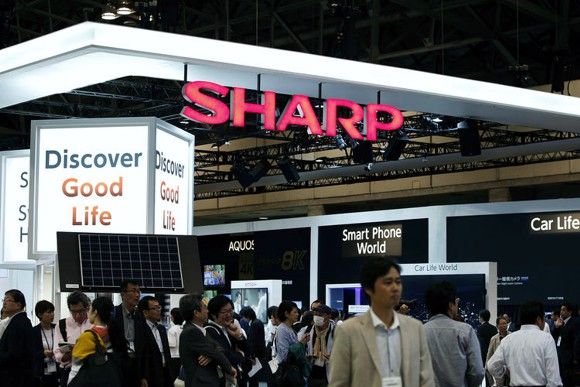 Reuters: deal between Foxconn and Sharp will be completed before the end of March