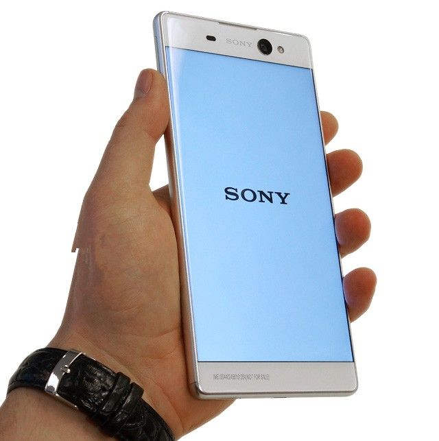 Introduction Sony Xperia Ultra smartphone WOVOW