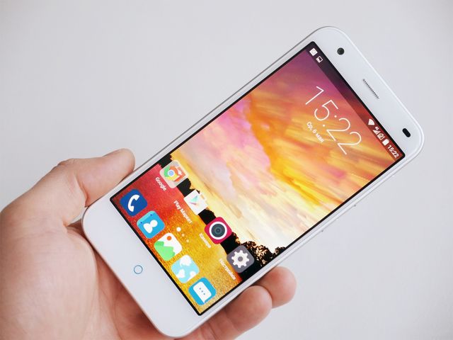 Review ZTE Blade S6 Lite LTE: Chinese budget smartphone