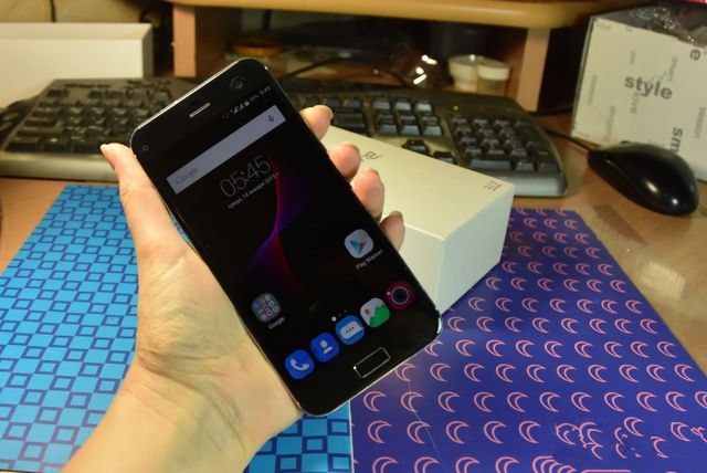 Review ZTE Blade S7: flagship in the middle class