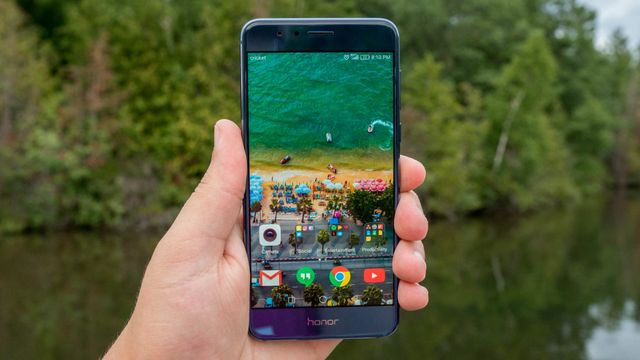Huawei Honor 8 review: glass smartphone with dual camera