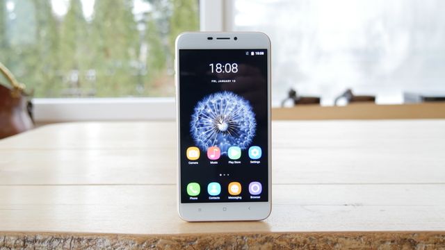 Oukitel U20 Plus Review smartphone with dual camera for $89.99
