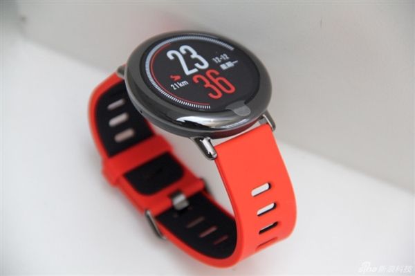 Xiaomi Huami Amazfit Smart Watch vs Mi Band 2: Which is better to buy? + COUPON