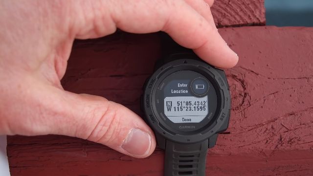 garmin instinct second hand