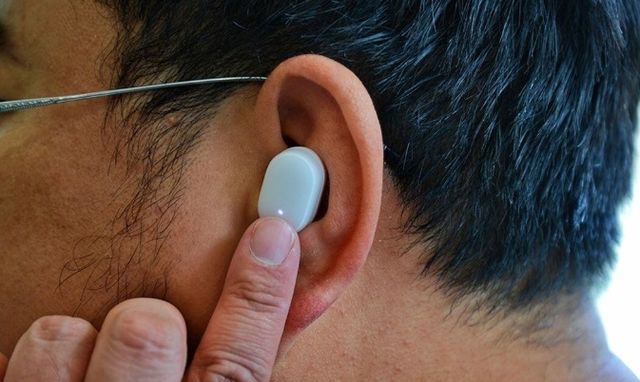 redmi airdots in ear