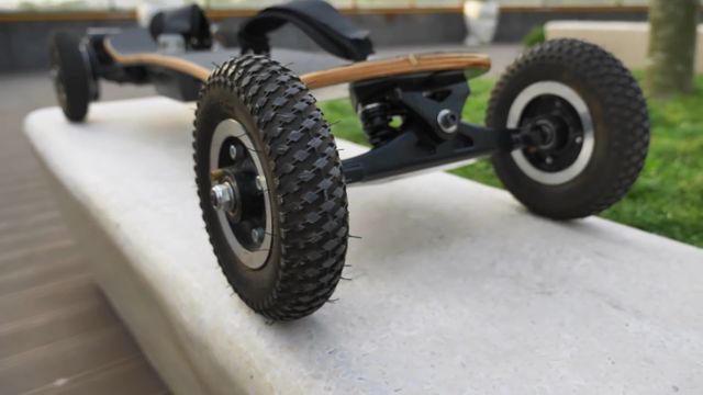 ALFAS H2C-01 FIRST REVIEW: Electric skateboard - all-terrain vehicle!