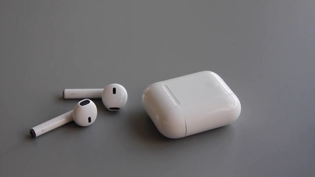 i13 wireless earbuds
