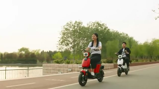 Xiaomi HIMO T1 FIRST REVIEW: Electric bike or moped?