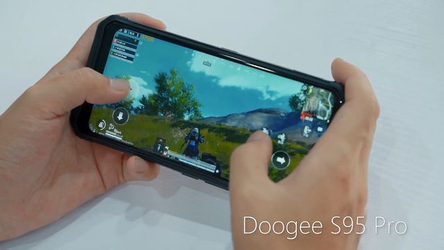5 reasons to buy a DOOGEE S95 Pro at a GearBest sale