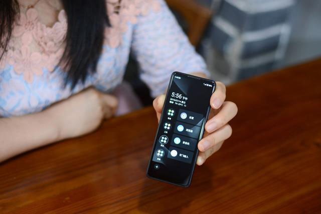 Xiaomi QIN Full Screen Phone