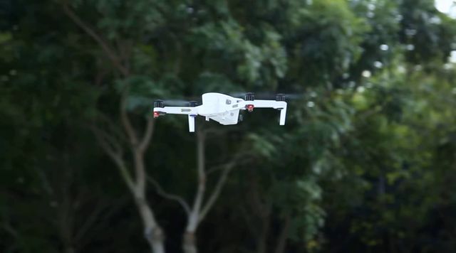 Hubsan Zino 2 FIRST REVIEW: Better than the DJI Mavic Mini?