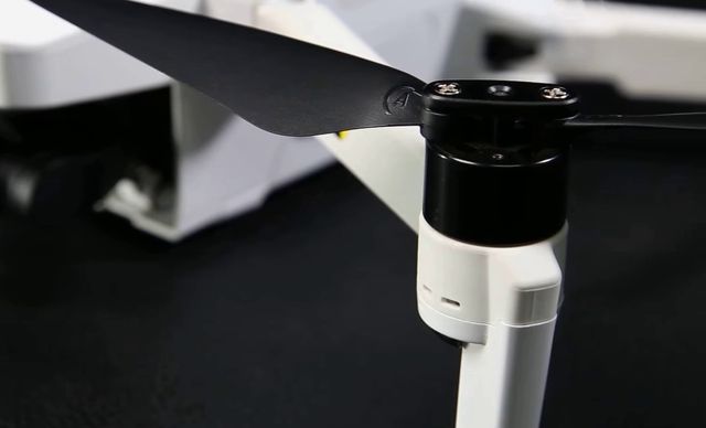 Hubsan Zino 2 FIRST REVIEW: Better than the DJI Mavic Mini?