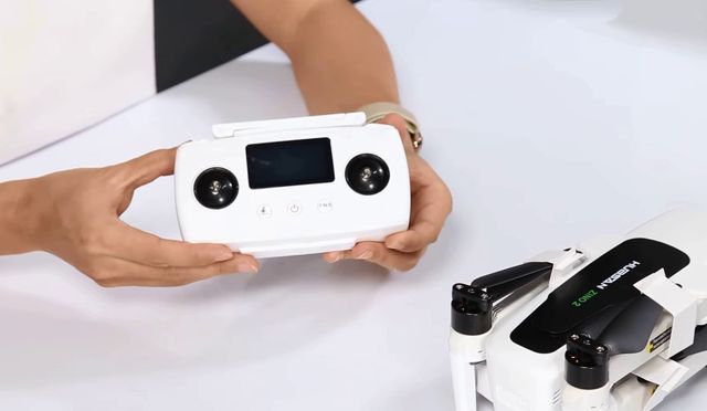 Hubsan Zino 2 FIRST REVIEW: Better than the DJI Mavic Mini?