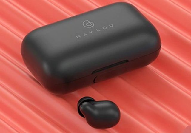 Xiaomi Haylou T15 FIRST REVIEW: Charging case for 2200 mAh!