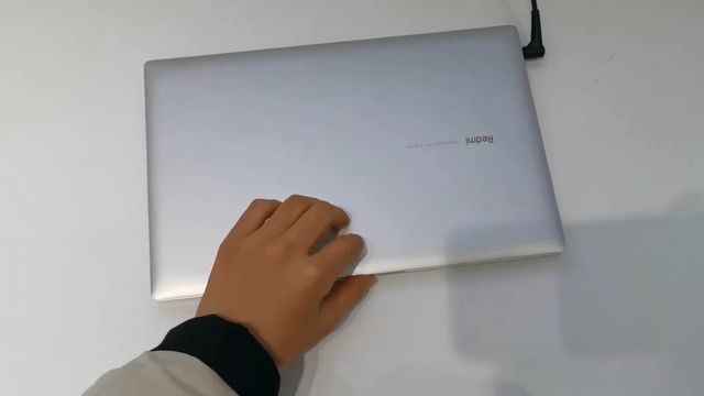 Xiaomi RedmiBook 13 OFFICIALLLY presented! First review