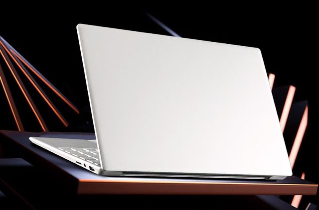 LHMZNIY laptops - what do you know about this brand?