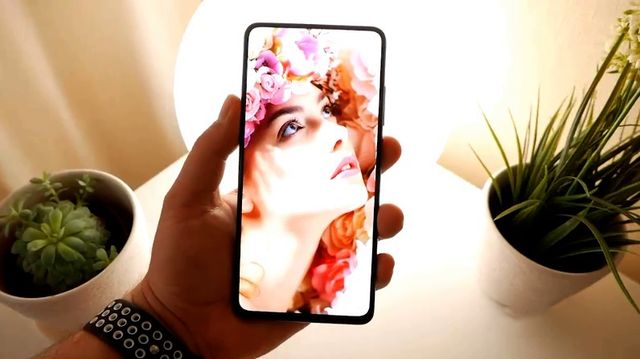 After the upgrade, the owners of the Xiaomi Mi 9T are only disappointed