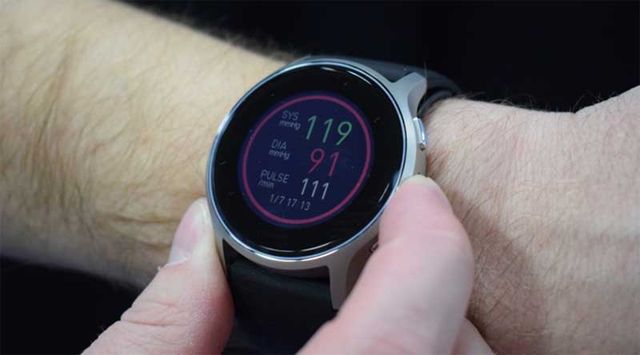 TOP 9 best smart watches with pressure and heart rate sensors