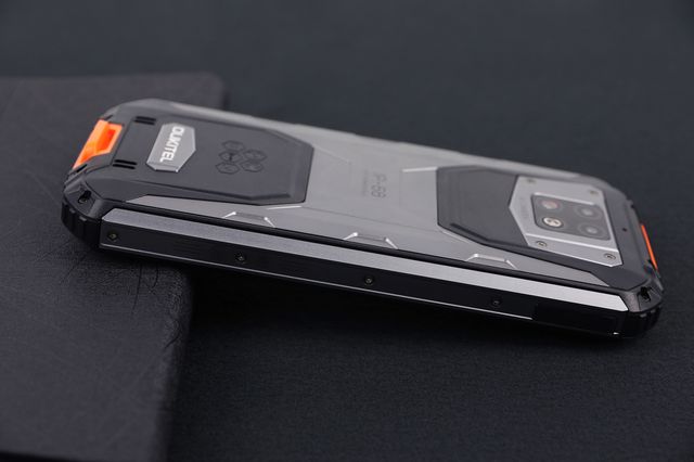 Oukitel WP6 FIRST REVIEW and Comparison with Oukitel WP5