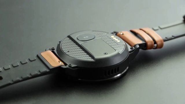 Oukitel Z32 First Review: Smartwatch with Wireless Charging