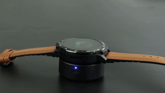 Oukitel Z32 First Review: Smartwatch with Wireless Charging