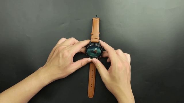 Oukitel Z32 First Review: Smartwatch with Wireless Charging