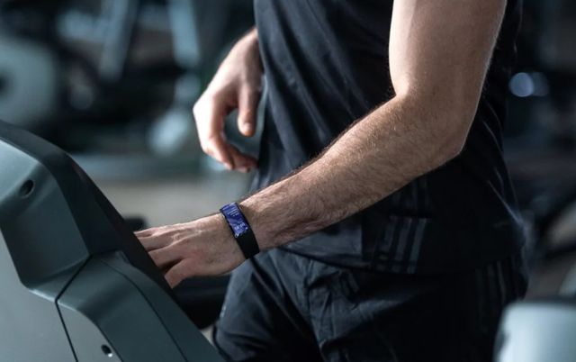 Amazfit X FIRST REVIEW: This is not a smart watch!