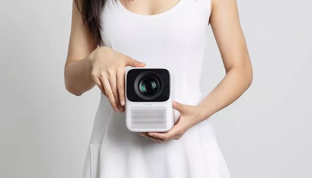 Xiaomi Wanbo T2 Free FIRST REVIEW: $85 Full HD projector